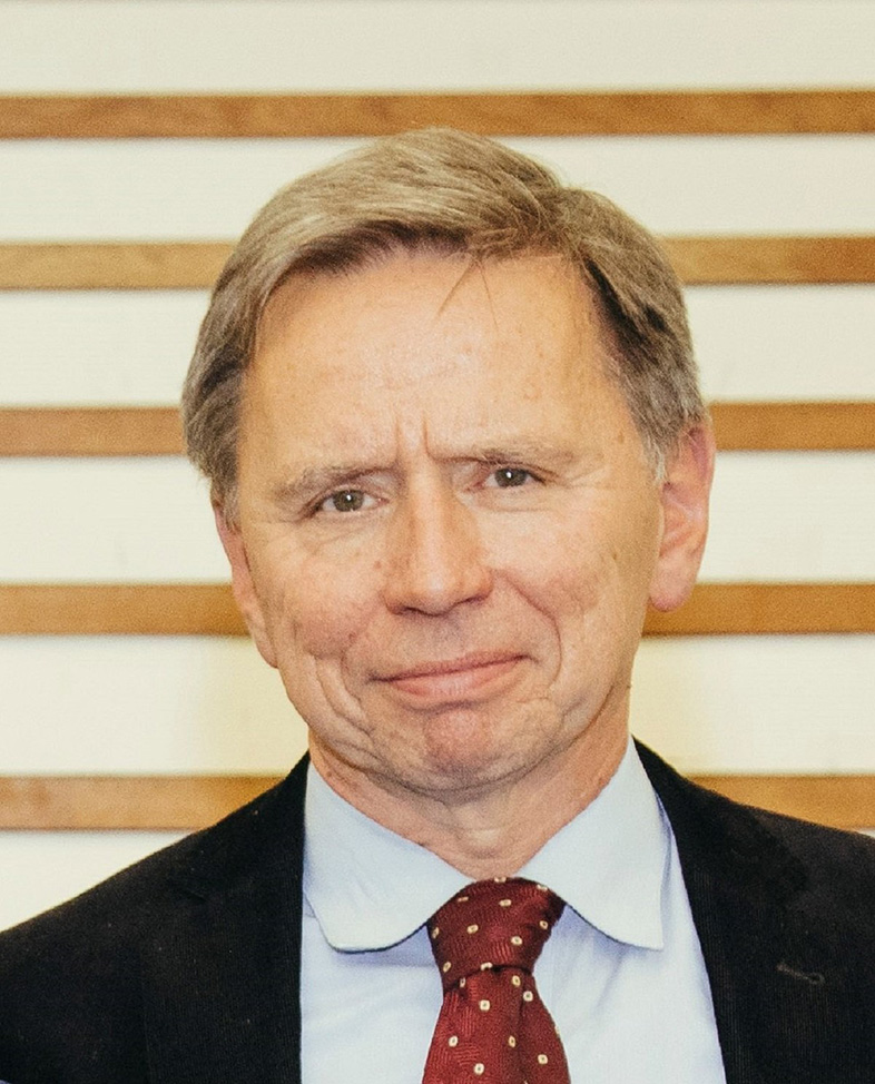 Prof. Dr. Klaus Jenewein, Universitätsprofessor für Ingenieurpädagogik und gewerblich-technische Fachdidaktiken und Projektleiter für das von der Hans-Böckler-Stiftung geförderte Vorhaben „Durchlässigkeit zwischen beruflicher und akademischer Bildung auf DQR-Niveau 6 (DuBA)“ (durchgeführt von der Otto-von-Guericke-Universität Magdeburg und RWTH Aachen)